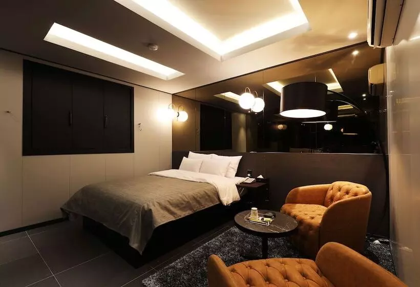 Hôtel Rainbow