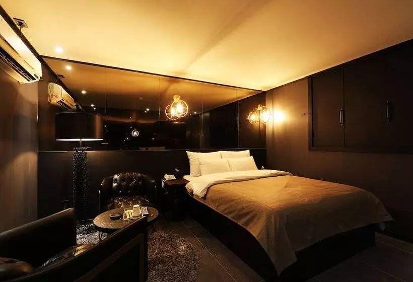 Hôtel Rainbow