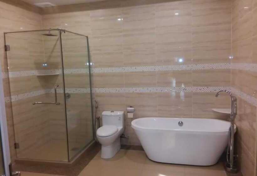 בית מלון כפרי Capital O 90653 Maxwell Inn Boutique