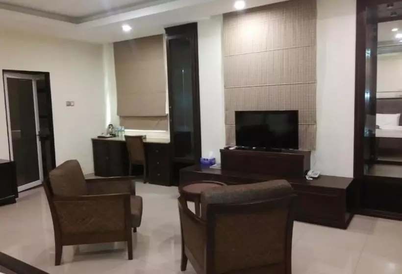 Hotelli Capital O 90653 Maxwell Inn Boutique