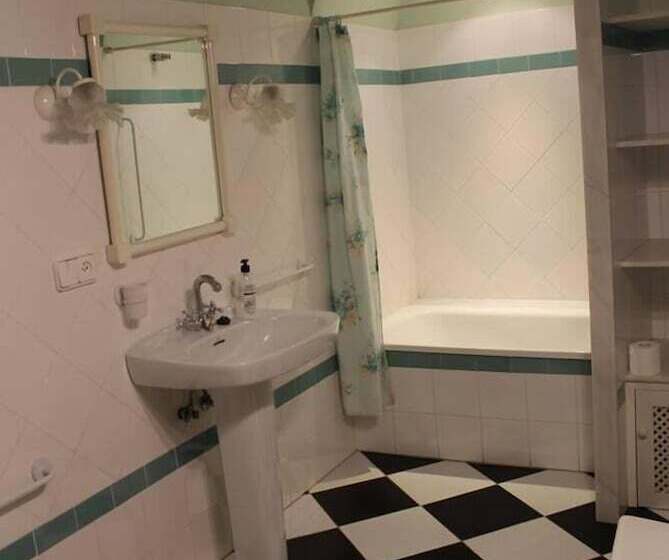 Pensión Hostal La Casa