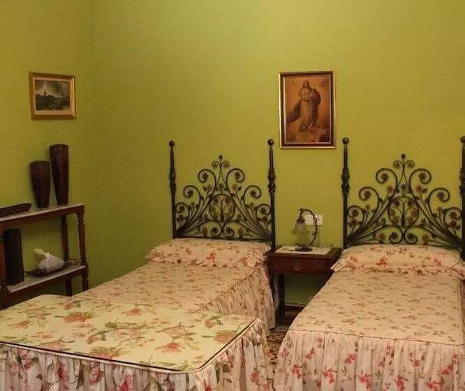Pensión Hostal La Casa