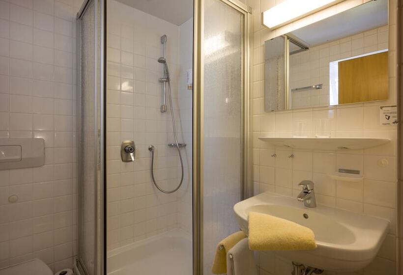 ユースホステル Haus Auerbach