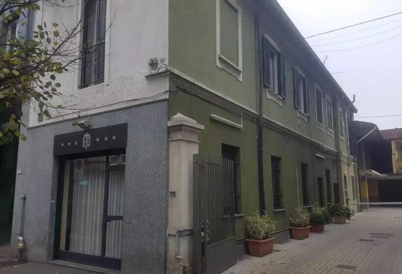 Aamiaismajoitus (B&B) Bed Rho Stazione