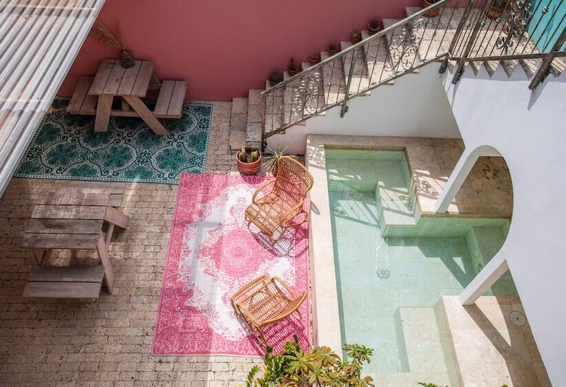 هتل Boho Bohemian Boutique