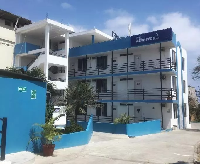 ペンション Hostal Albatros
