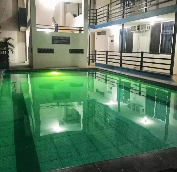 ペンション Hostal Albatros
