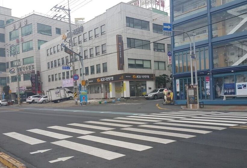 ペンション Kangguan Guesthouse