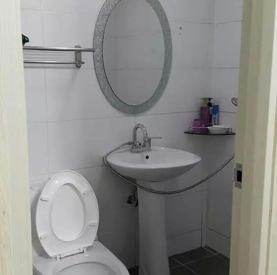 Majatalo Kangguan Guesthouse