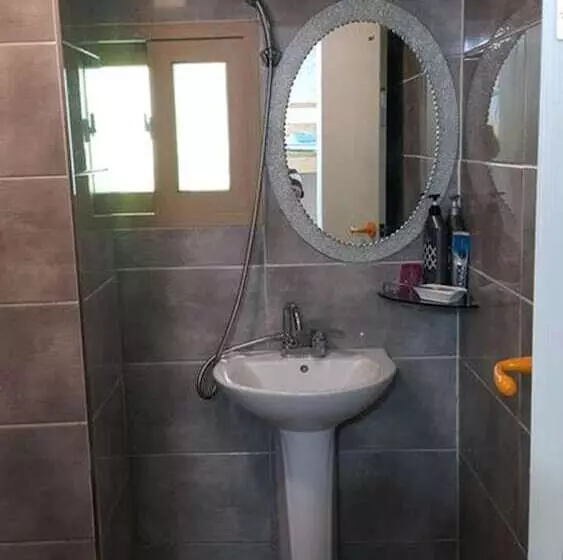 Majatalo Kangguan Guesthouse