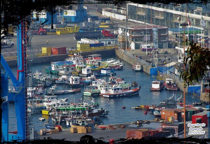 پانسیون Volta Inn Hostel