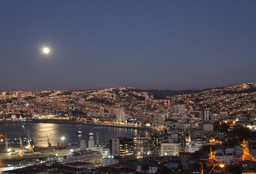 پانسیون Volta Inn Hostel