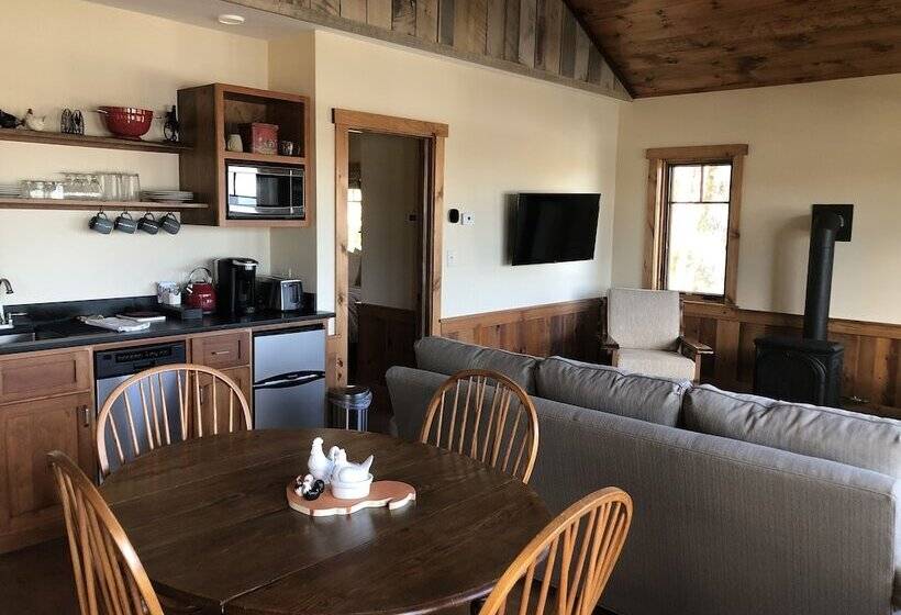 Общежитие Seesaw's Lodge