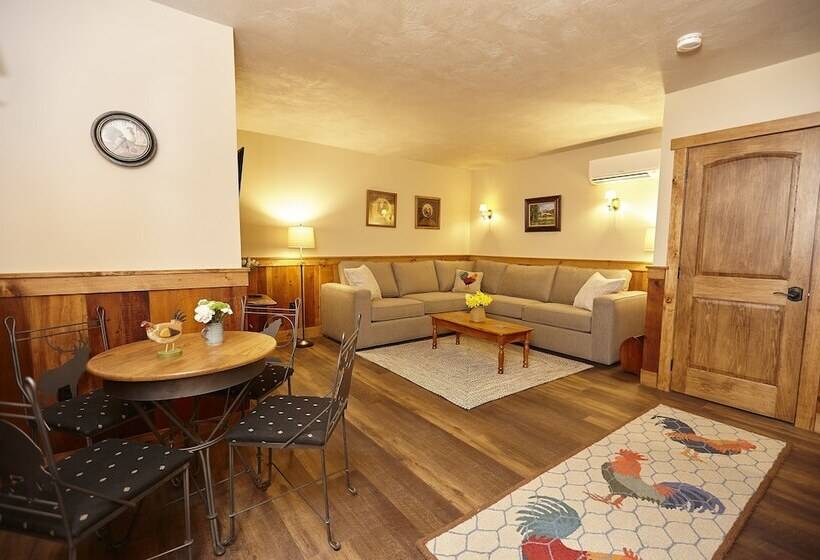 Общежитие Seesaw's Lodge