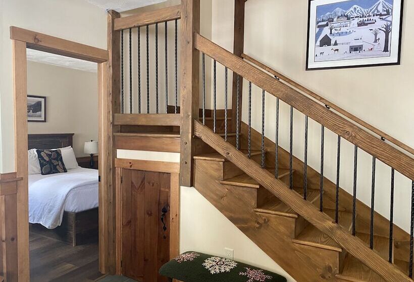 Общежитие Seesaw's Lodge