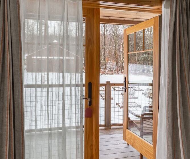 Общежитие Seesaw's Lodge