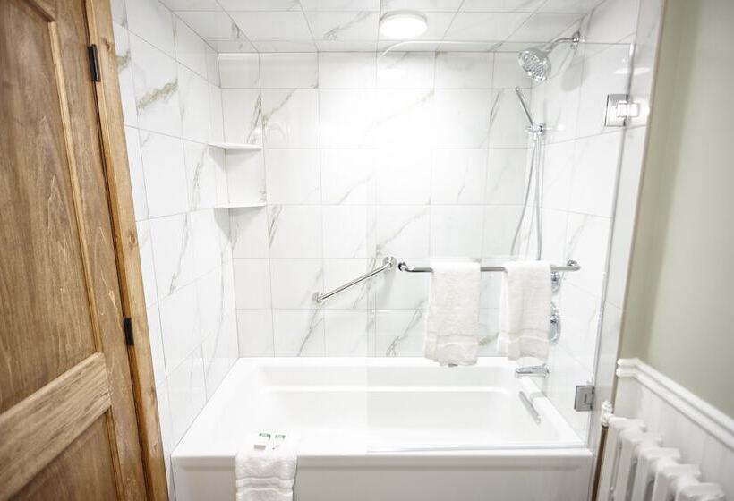 Общежитие Seesaw's Lodge