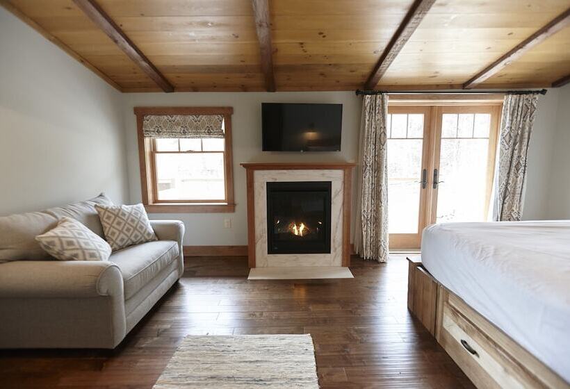 Общежитие Seesaw's Lodge