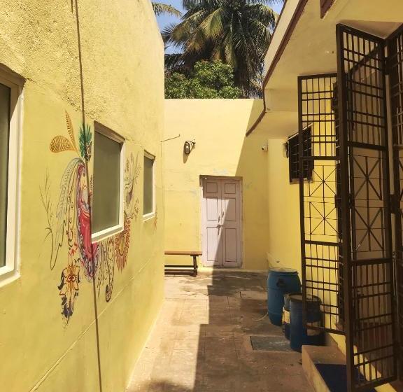 هاستل The Bunkers Ashram