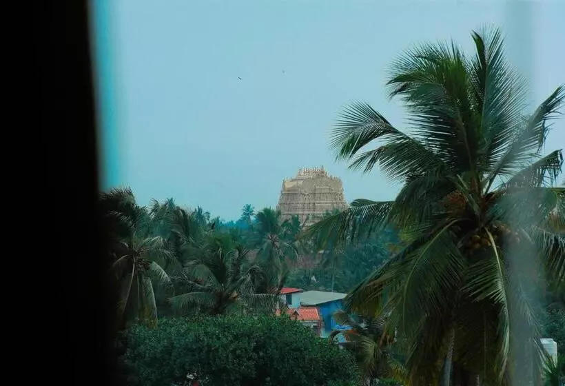 ホテル Akhil Classic