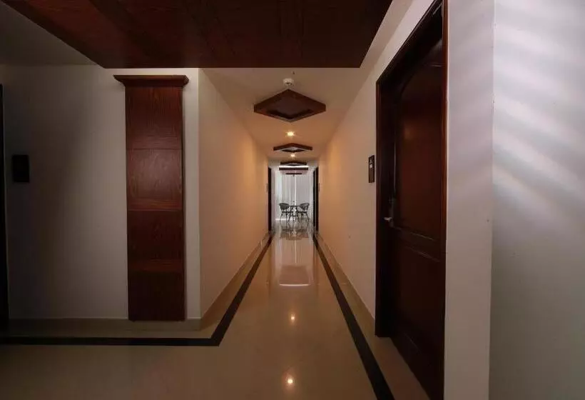 ホテル Akhil Classic