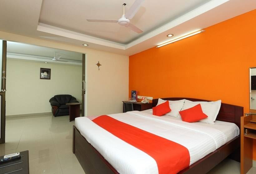 호텔 Oyo 14404 Guindy Chennai Stays