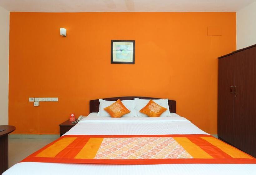 호텔 Oyo 14404 Guindy Chennai Stays