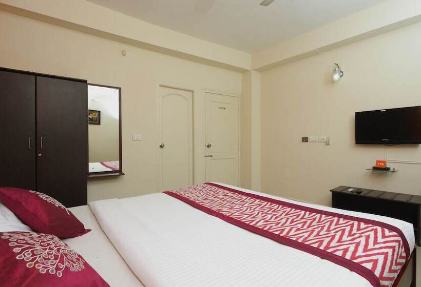 호텔 Oyo 14404 Guindy Chennai Stays
