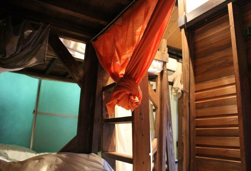 بنسيون Kazenomori Kitchen  Hostel