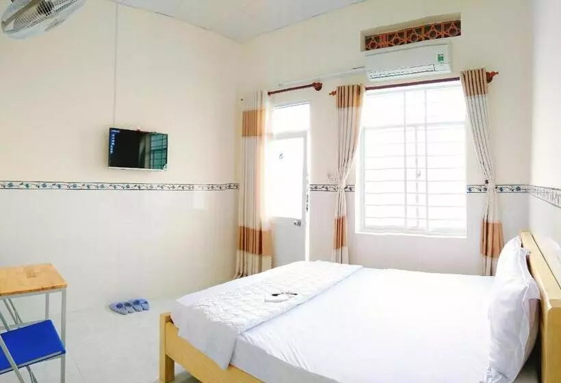 هتل Nhà Nghỉ Hạnh Minh