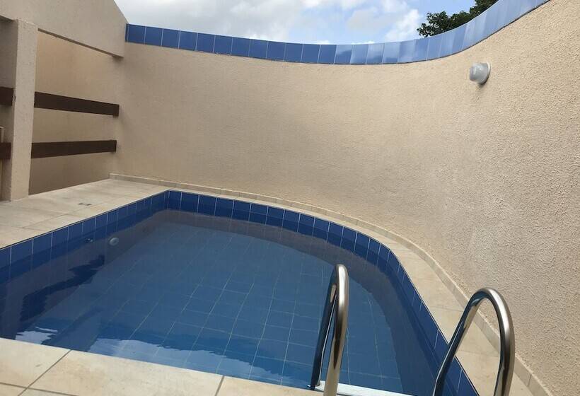 Citys Motel Adults Only