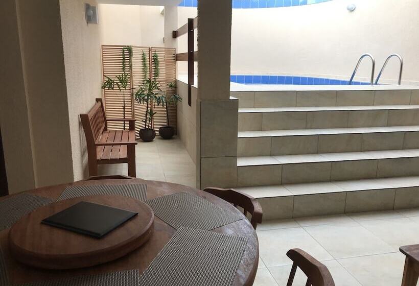 Citys Motel Adults Only