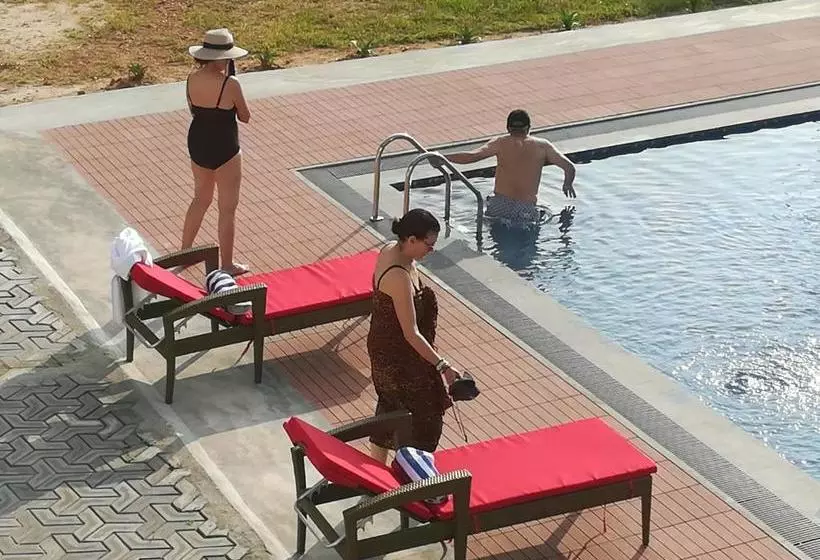 هتل Flamingo Nature Resort