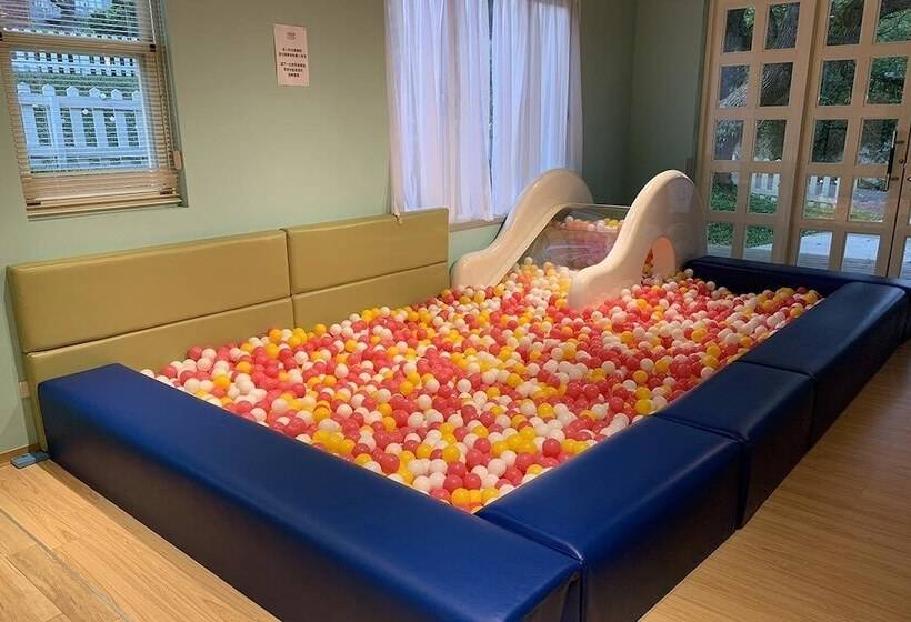 هاستل American Village Resort