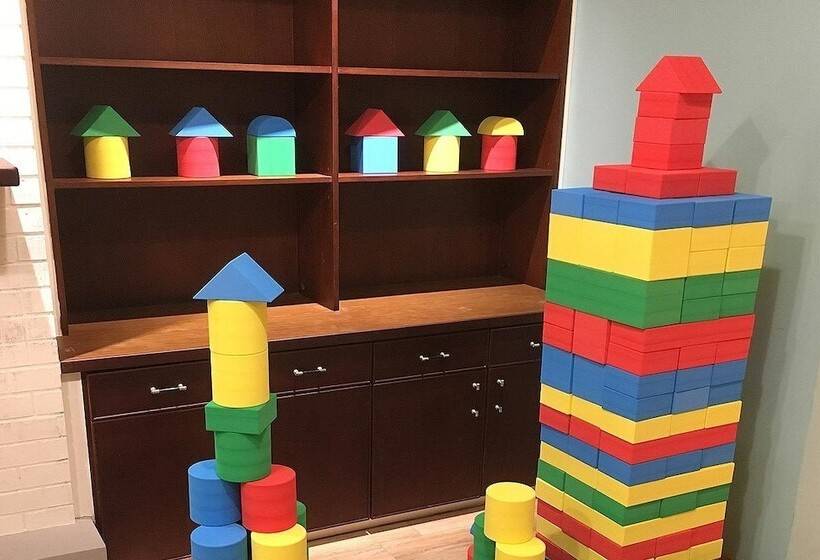 هاستل American Village Resort