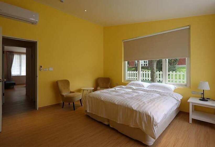 هاستل American Village Resort