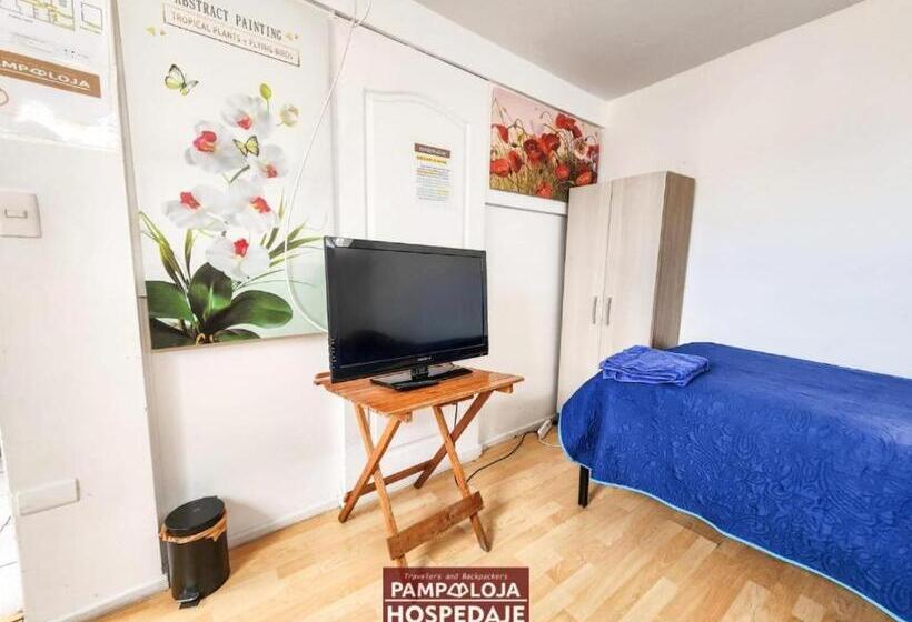 هاستل Hostal Pampaloja
