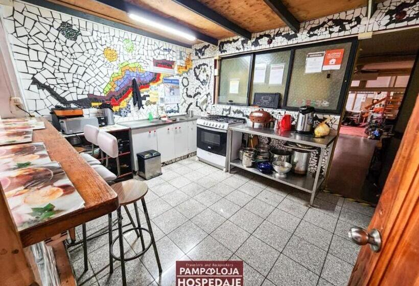هاستل Hostal Pampaloja