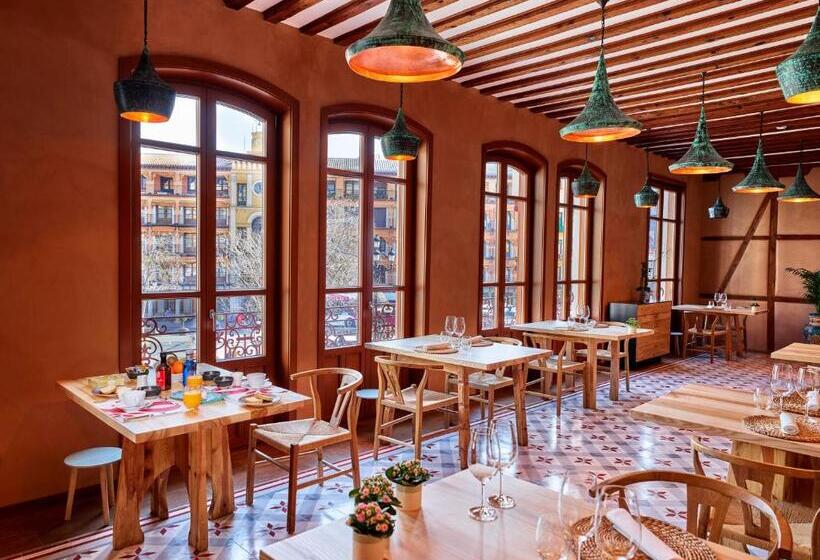 هتل Boutique Adolfo