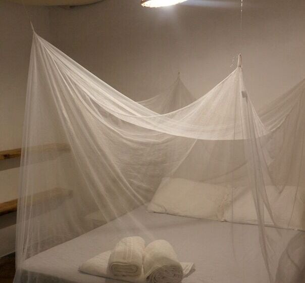 پانسیون Eco Hostel La Esquina Lejana