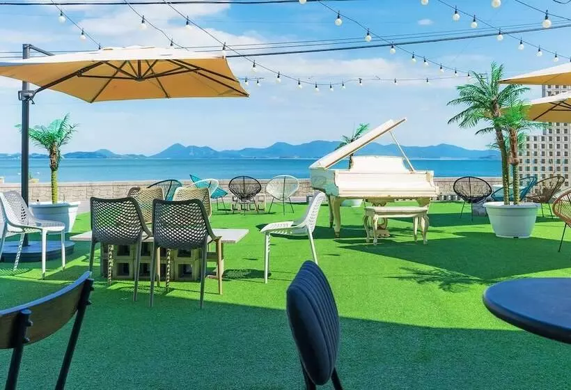 Gold Beach Resort