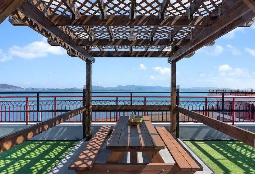 Gold Beach Resort
