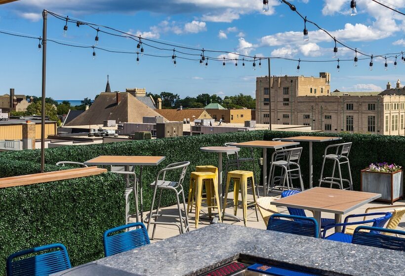 The Stella Hotel & Ballroom