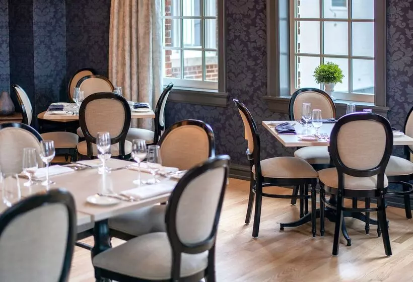 The Stella Hotel & Ballroom