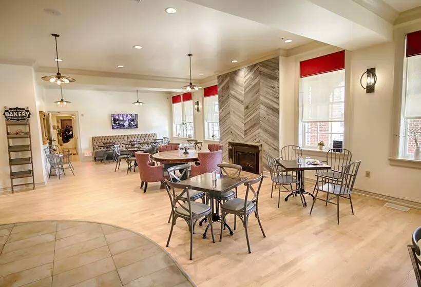 The Stella Hotel & Ballroom