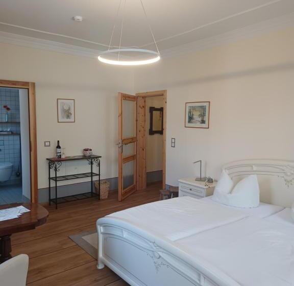 هتل Zum Klötzelmönch