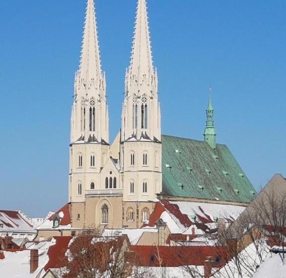 هتل Zum Klötzelmönch