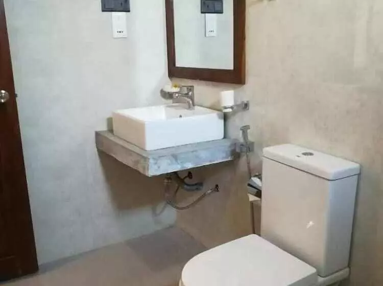 Hotelli Four Points Resort   Anuradhapura