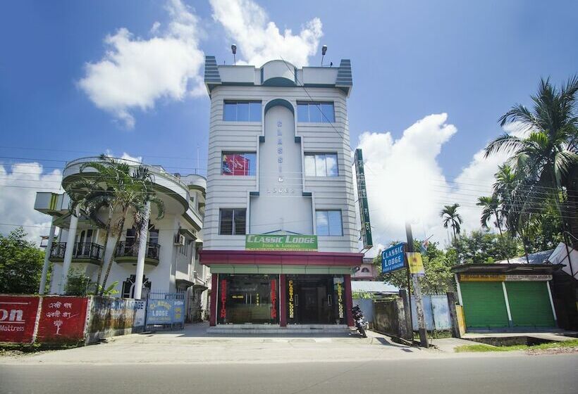 בית מלון כפרי Oyo 17216 Classic Lodge