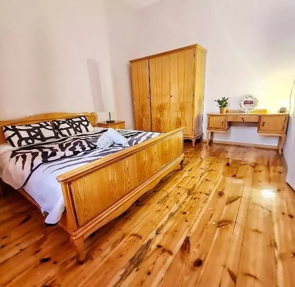 پانسیون Friendly Guest House